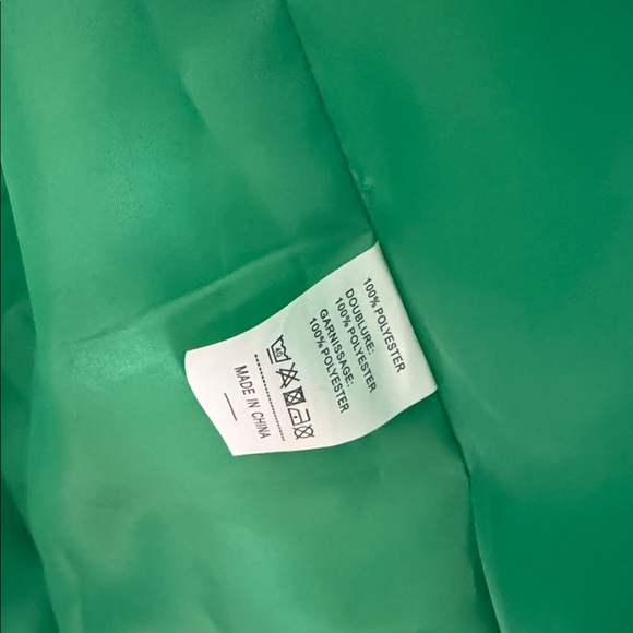 NWT Green Hooded Puffer Coat M - Picture 3 of 3